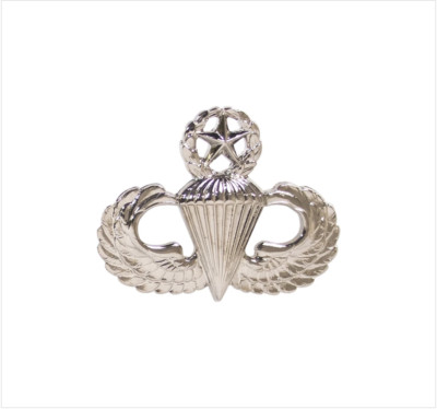 GENUINE U.S. BREAST BADGE: MASTER PARACHUTIST - REGULATION SIZE