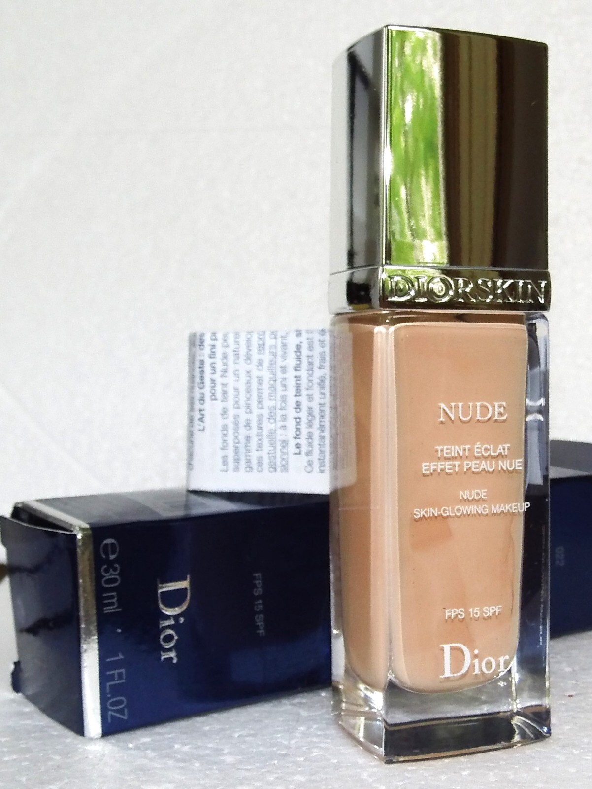 Dior Diorskin Nude Glowing Makeup SPF15 in 022 Cameo