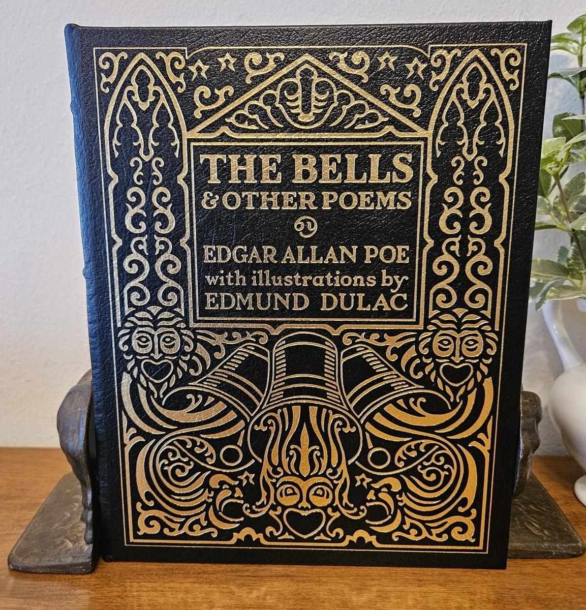 Illustrated Inscribed Antiquarian & Collectible Books in English