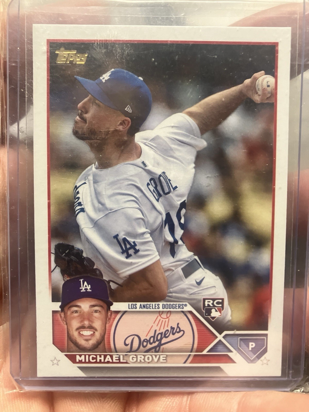 2023 Topps Series 1 - Michael Grove #15 Ssp Image Variation Golden Mirror (RC)