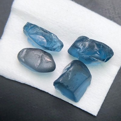 Natural London Topaz Rough, 4 Pcs 9.11 Ct Blue Color Specimen Crystal