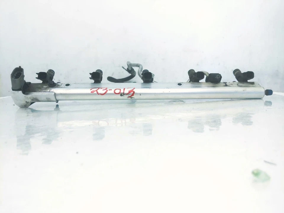 Juego de inyectores de combustible turbo Volvo C70 2004-2006 31355799 31355452 31321899 Foto 2 de 4