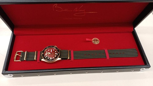 Seiko 5 Sports 4R36-12E0 SBSA160 Édition Limitée Brian Mai Automatique Hommes - Photo 11 sur 12