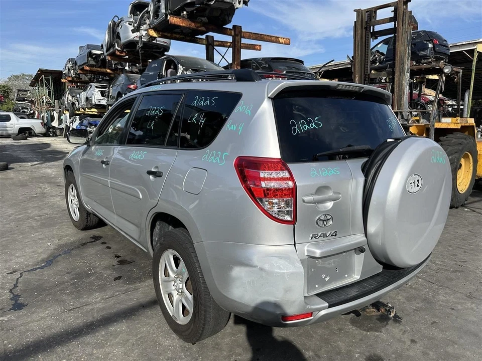 Fuel Vapor Charcoal Canister 2009 10 11 12 Toyota Rav 4 Part # 777400R010 - Image 4 of 4