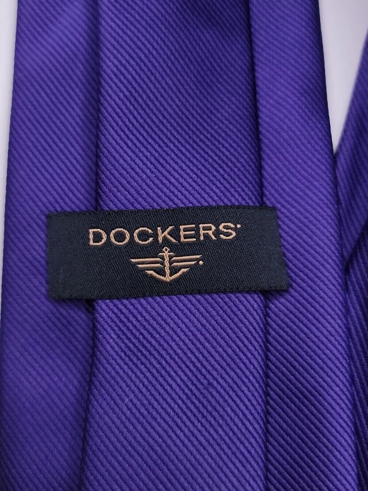 Corbata formal Dockers para hombre 56"Lx3,25"W corbata de cuello púrpura Foto 3 de 4