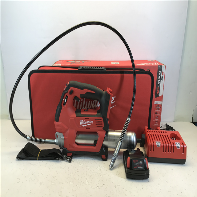 Milwaukee M18 Cordless Grease Gun Kit 10000 PSI 18 V 48 in Hose Lithium