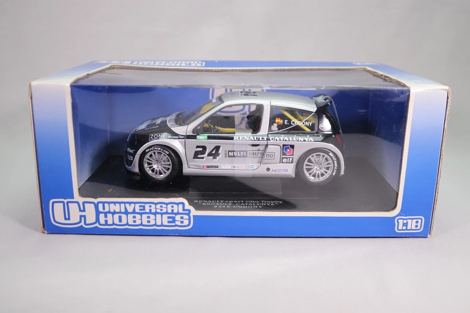 LJ550 UNIVERSAL HOBBIES 4506 1/18 Renault sport Clio Trophy Catalunya #24 - Photo 1/4