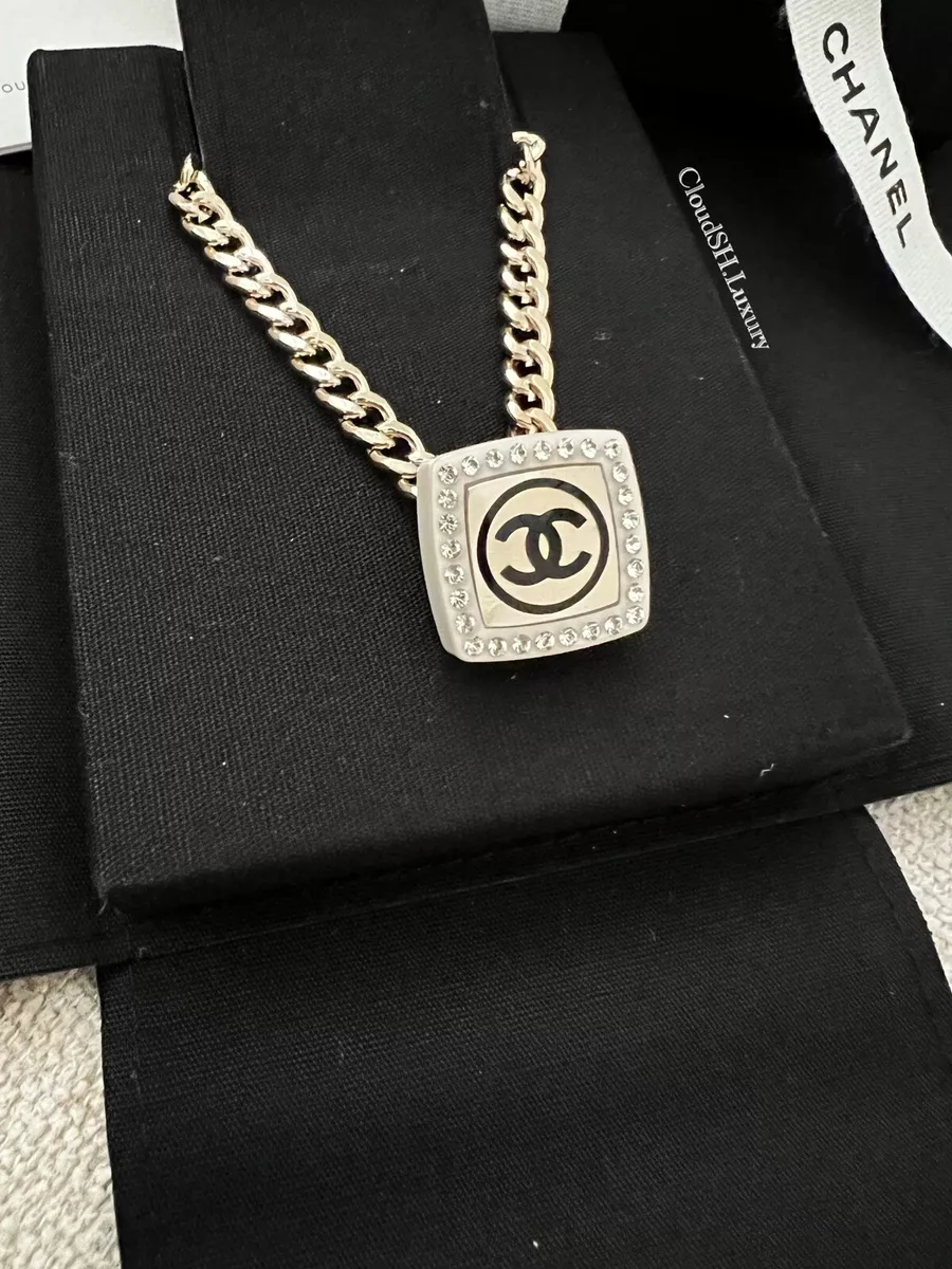 NIB 100%Auth Chanel 21B Leather Chain&Pearl Crystal CC Logo Choker Necklace