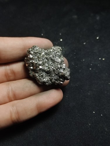 Natürliche rohe Pyritcluster - glänzende Kristallproben, Größen, Gewichte - Bild 9 von 21