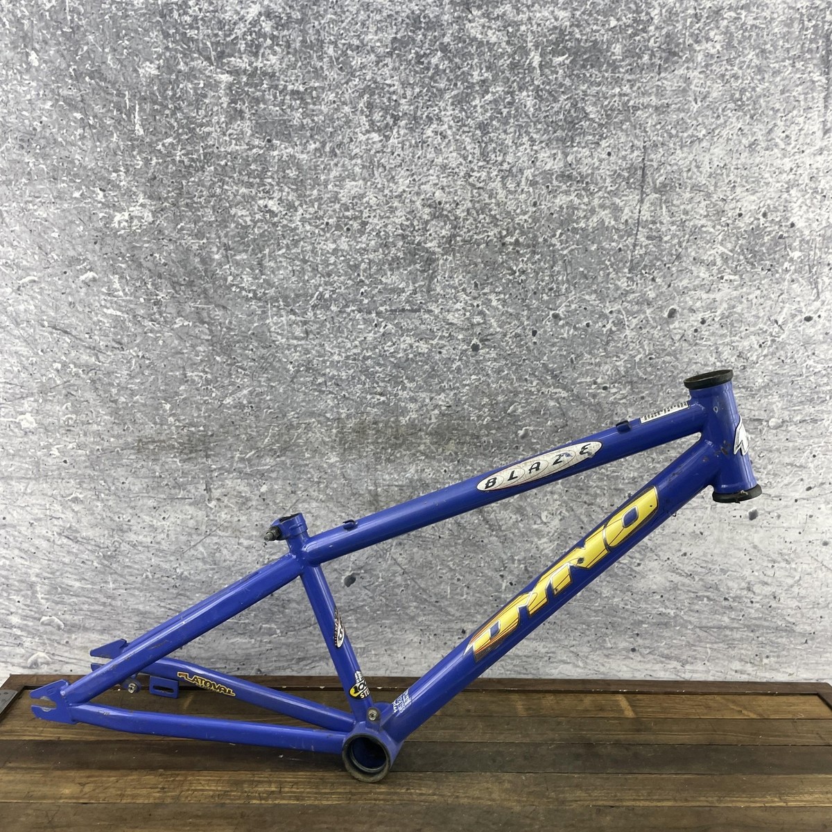 Vintage Dyno Blaze BMX Frame 20in Blue Steel GT 3D Flatoval Mid