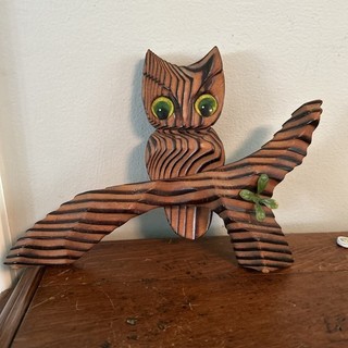 Vtg MCM Carved Wood Owl on Branch Wall Art with Felt Eyes 11”wide 7” Tall