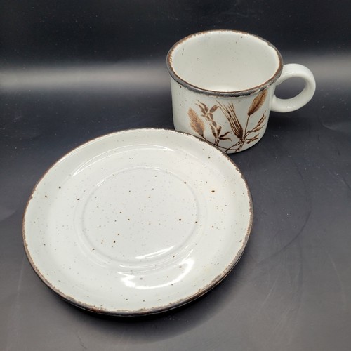 Vintage Wedgewood Stonehenge Midwinter Cup with Saucer Set of 2 - Picture 2 of 3