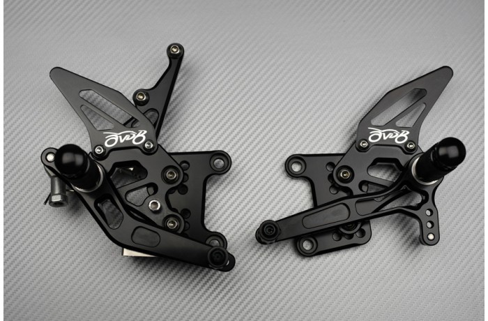 Commandes Reculées Triumph Speed Triple 955i Ajustables en Aluminium CNC Noir - 2