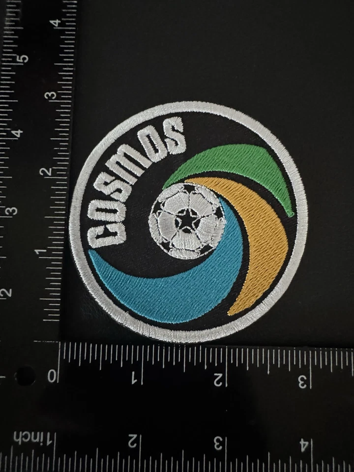 RETRO VINTAGE NEW YORK COSMOS NASL FÚTBOL LOGO PARCHE PELÉ NUEVO/ANTIGUO STOCK ⚽️ Foto 2 de 4