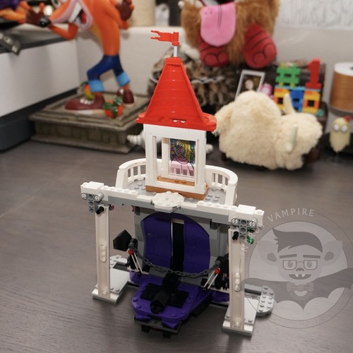 LEGO Super Mario Peach’s Castle 71408 | Interactive Castle Throne Room Build - Picture 3 of 14