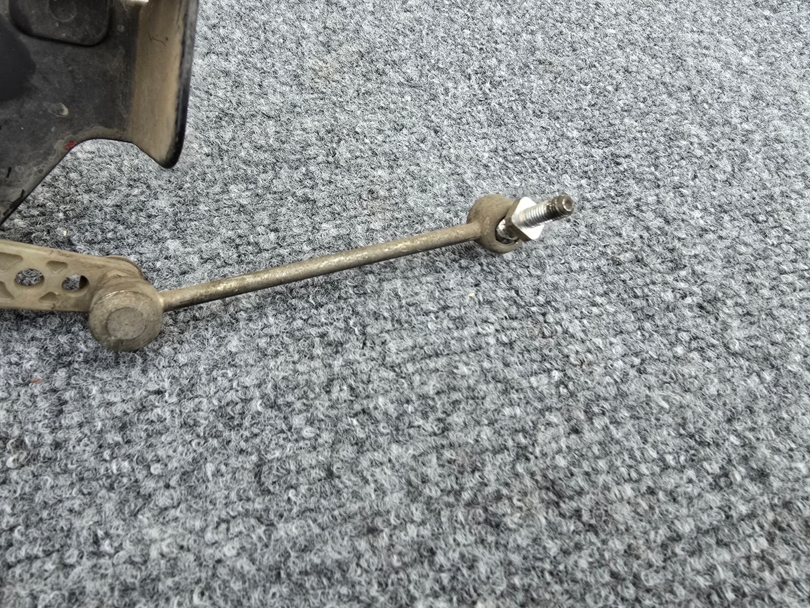 REAR SIDE SUSPENSION LEVEL SENSOR OEM 119K 08-19 MASERATI GRANTURISMO