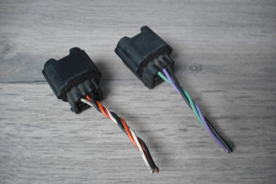 RENAULT TRAFIC VAUXHALL VIVARO HEADLIGHT LEVELING ADJUSTMENT MOTOR PIGTAILS eBay