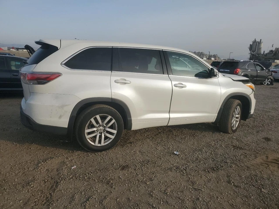 二手甲板盖适合:2014 丰田 Highlander 后视摄像头 手动升降台 — 第 4/4 张图片