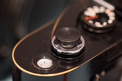 Ebony wood Soft Release Button for Fujifilm and Leica (Large concav)