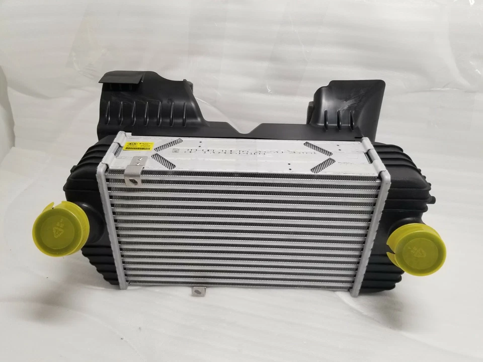 Nuevo enfriador inter original OEM para Hyundai Sonata Kia Sorento 28270-2GTA1 Foto 2 de 4