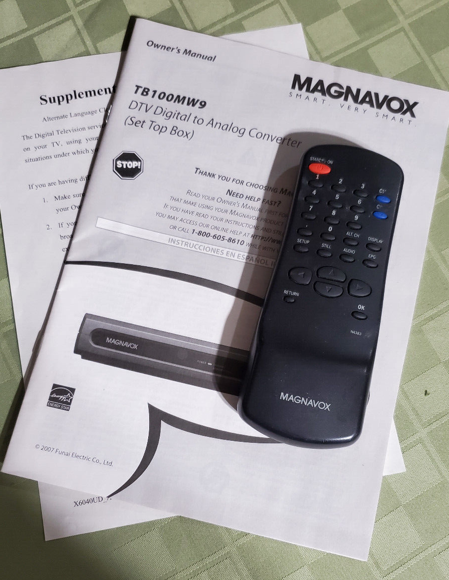 Magnavox SDTV DTV Digital To Analog Converter Box TV Tuner TB100MW9