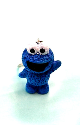 Schlüsselanhänger Krümelmonster mit einem Lächeln Farbe Blau  5,3 cm