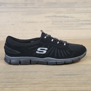 skechers gratis slip on