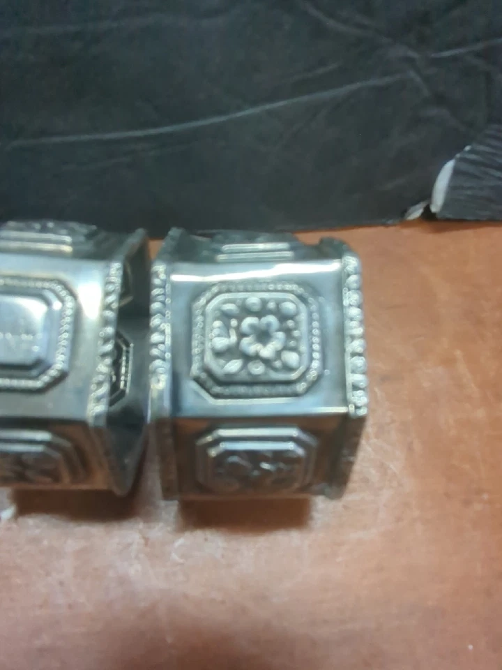 Antique Leonard Wilson Coin Silver  Philadelphia 1850 Reposse  Panel Napkin Ring - Image 3 of 4