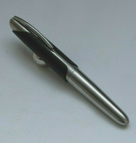 STYLO PLUME DE PRESTIGE PORSCHE DESIGN POUR FABER-CASTELL P3150 W30 - Picture 10 of 12