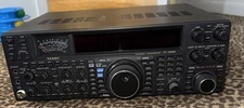 yaesu ft 2000 transceiver NEW! Never Used With Mic And Booklet Extras