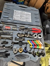 Fuel/transmission/a.c. Disconnect Tool Set