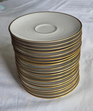 Untertassen  von Eschenbach, elfenbeinfarben mit Goldrand