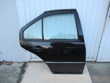 VW BORA (1J2) Tür rechts hinten Beifahrerseite schwarz L041