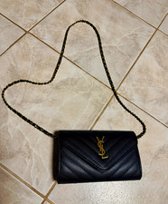 Saint Laurent Black Chevron Quilted Chain Cro...