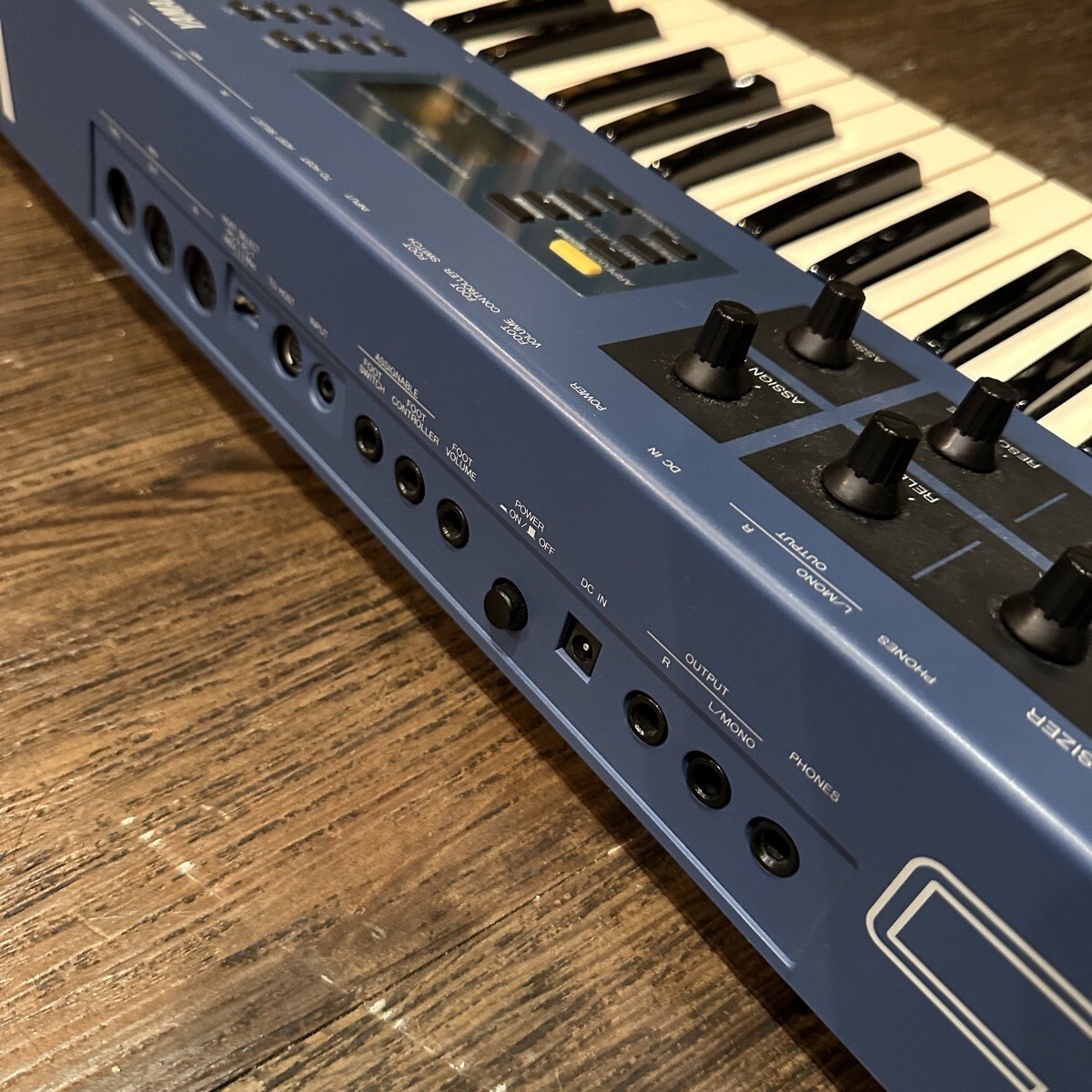 YAMAHA シンセサイザー　CS1X SYNTHESIZER CS-1x Yamaha CS1x | Vintage Synth Explorer