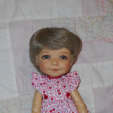 Playhouse BOB Unisex Doll Wig SZ 8/9 BLONDE NO Sheen Short Layered w/Bangs NNT
