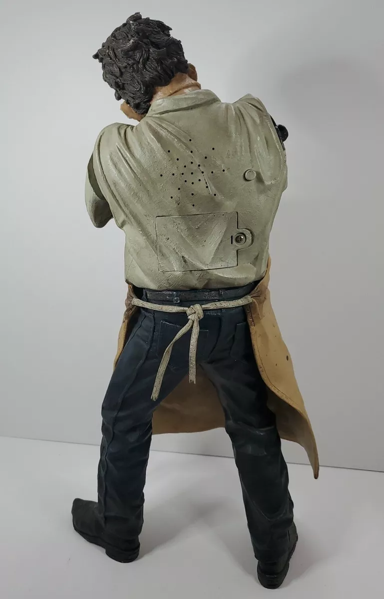 McFarlane 18 inch Texas Chainsaw Massacre Leatherface figure Movie Maniacs Broke