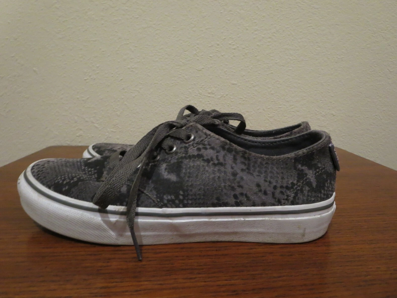 Scarpe sneakers stringate Vans Off The Wall stampa pelle di serpente donna taglia 6 5