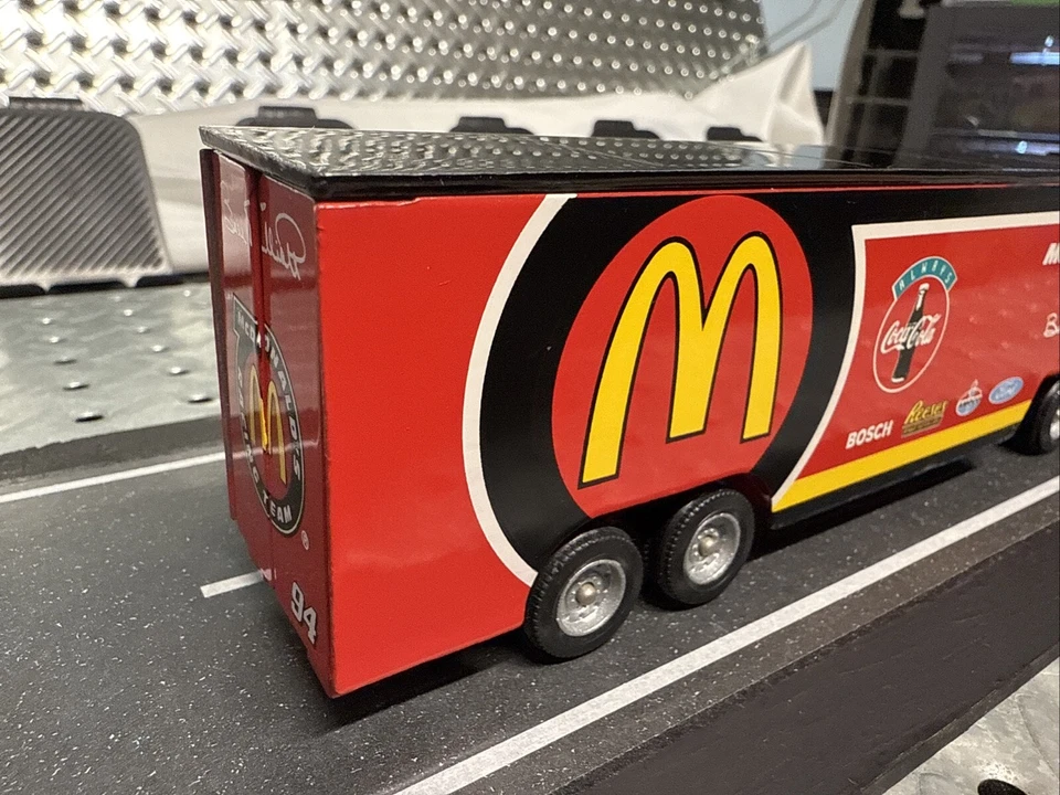 1995 Winrioss - Bill Elliot McDonalds Racing Team Tractor Trailer 1/64 Scale - Image 4 of 4