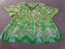 Catherines 3X top green floral geometric womens v-neck blouse coastal beach