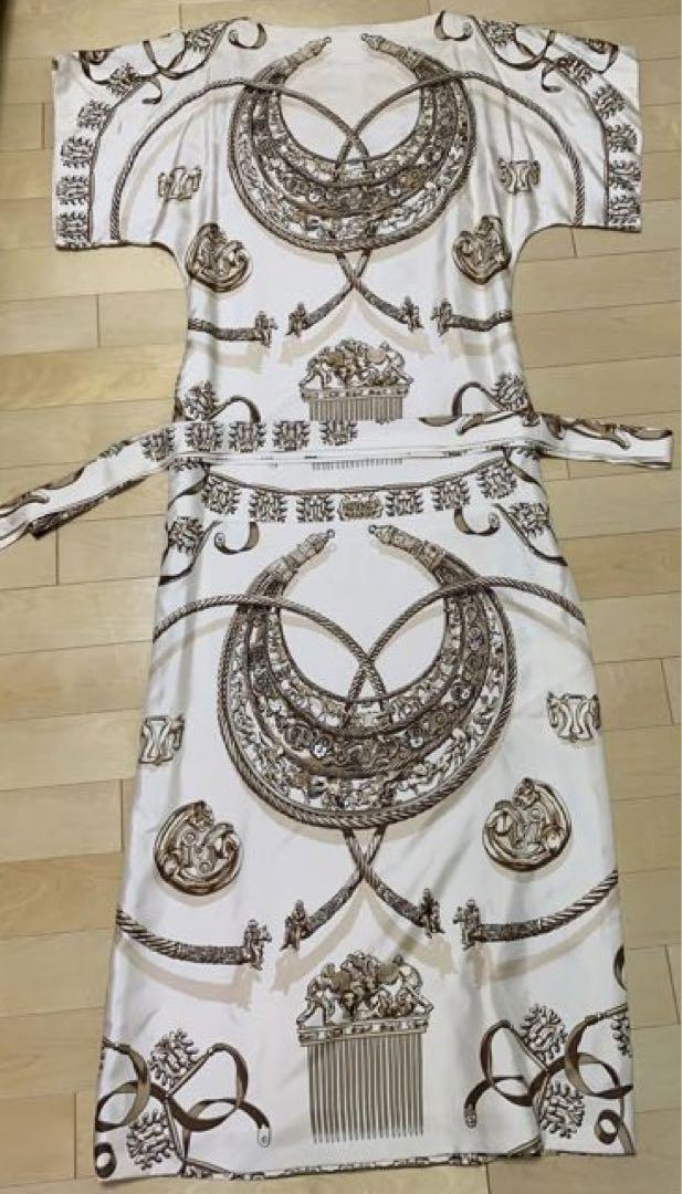 hermes dresses for ladies Short Sleeve Slit Dress Silk Size 38 Beige Length 142cm Vintage hermes caftan dress