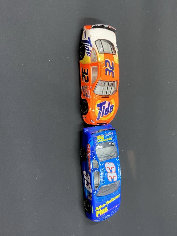 Coche de carreras Nascar Hot Wheels Tide #10 - 1996-Ricky Rudd-Ford Thunderbird y #32 1:64 Foto 3 de 4