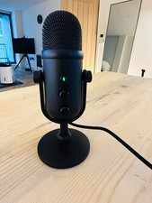 Razer Seiren V2 Pro - Professional-Grade USB Microphone (Gain Control & Mute)