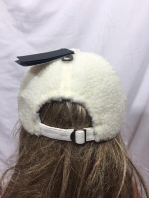 SHERPA CAP BY STEVE MADDEN… NEW WITH TAGS… GORGEOUS… ONE SIZE FITS ALL. Steve Madden Womens Ivory Off White Sherpa Cap With Logo  main image 2