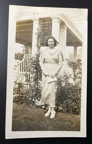 1920s Young Pretty Beautiful Woman Dress Purse High Heels Los Angeles CA Photo - Picture 2 of 22