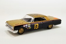 1963 CHEVY IMPALA #13 1/64 DIECAST CAR GREENLIGHT GL51504
