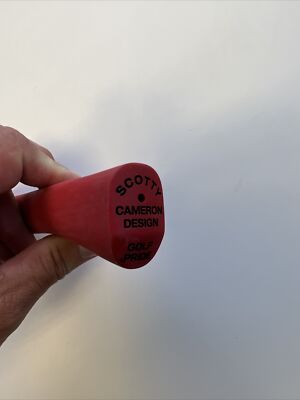 Poignée Putter Scotty Cameron Pistoletero Plus Rouge Grip De Putter Scotty Cameron Pistoletero Plus - Textes Rouges, Neuf Grip Golf Scotty Cameron Neuf Poignée Putter Scotty Cameron Pistoletero Plus Rouge Grip De Putter Scotty Cameron Pistoletero Plus - Textes Rouges, Neuf Grip Golf Scotty Cameron Neuf
