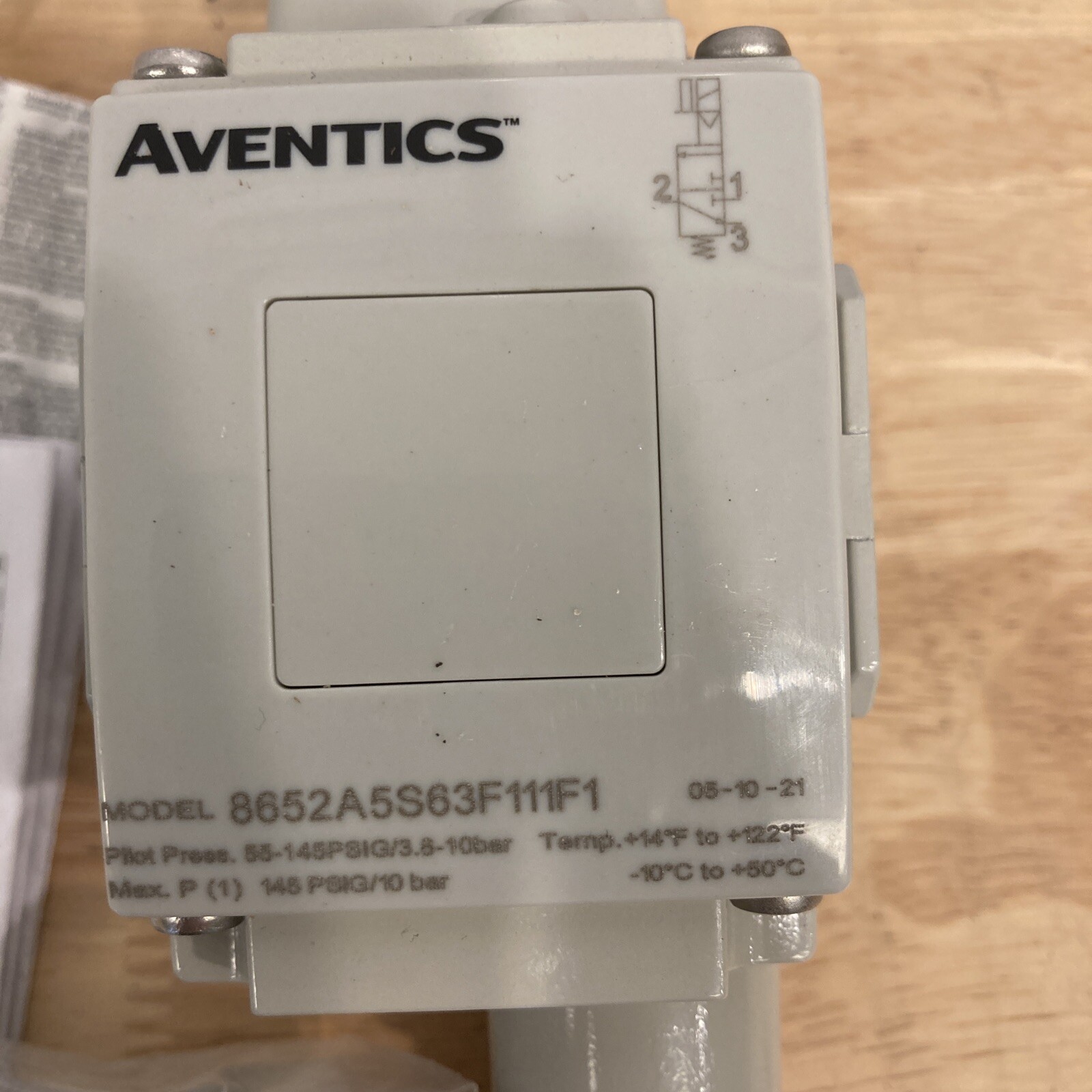 Aventics 8652A5S63F111F1 3/2 Slow Start Quick Exhaust Valve eBay