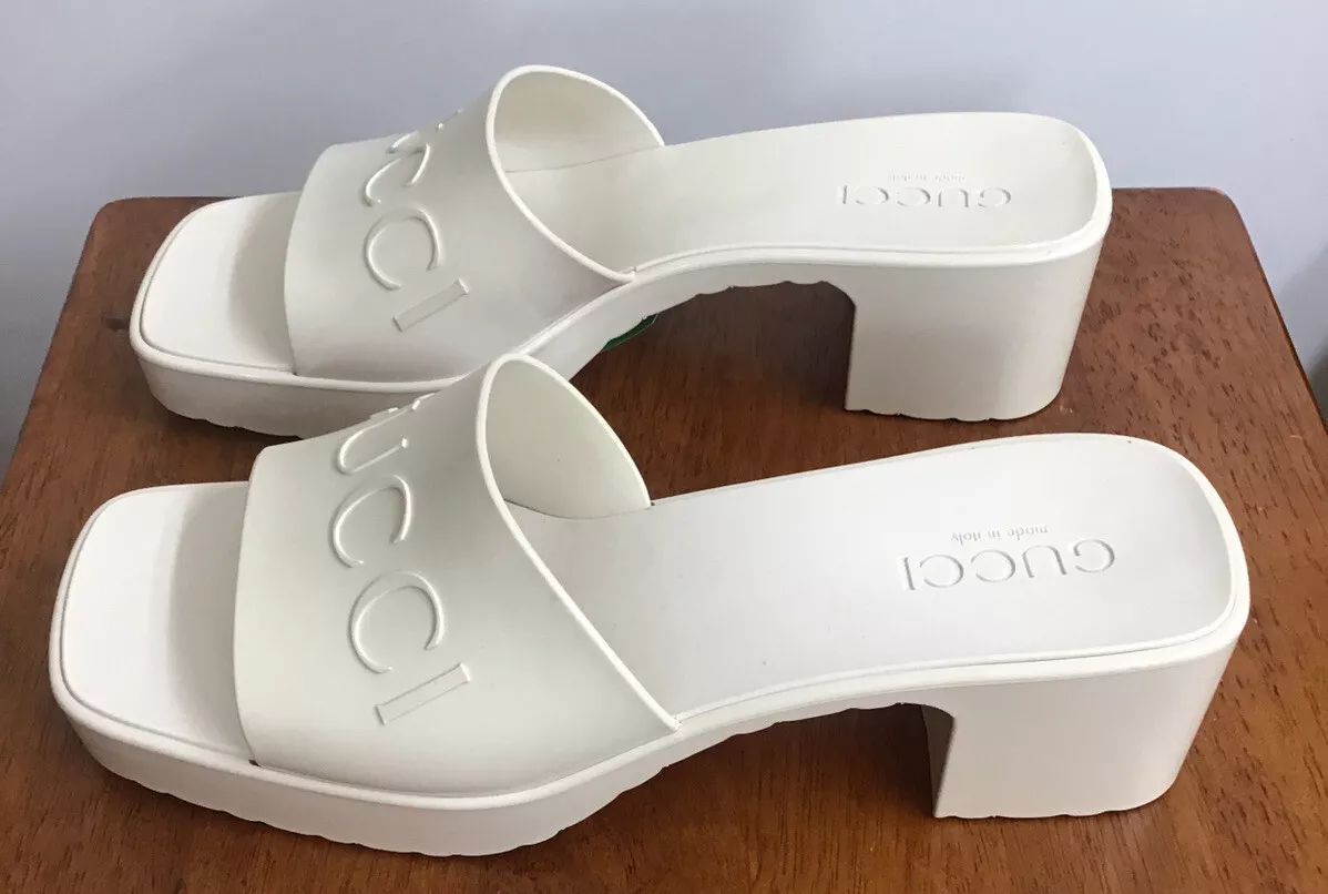 Women's rubber slide sandal in white rubber