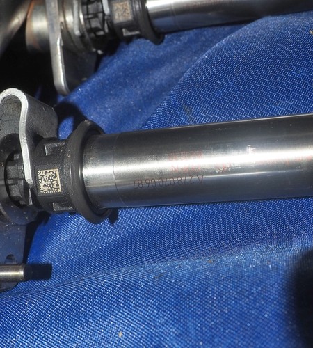 2011-2023 Mercedes I4 V6 V8 Engine Fuel Rail W/Injectors OEM 2780700687 - Picture 7 of 10